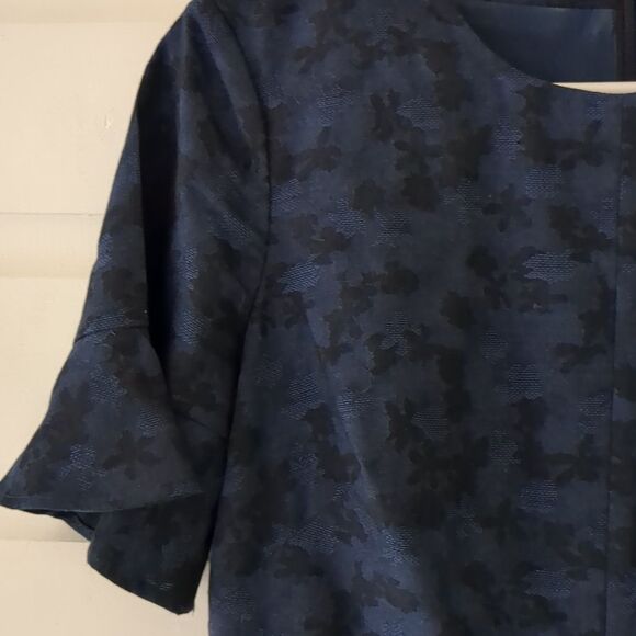 Banana Republic Navy Black Camo Fitted Dress, Size 4 - Picture 3 of 8